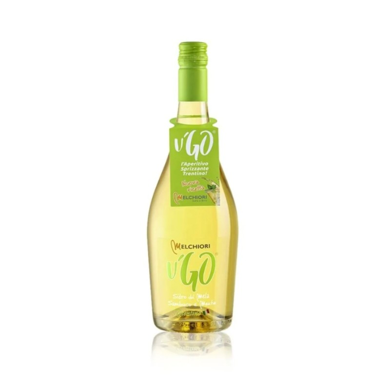 Ugo con flor de Sauco y manzana